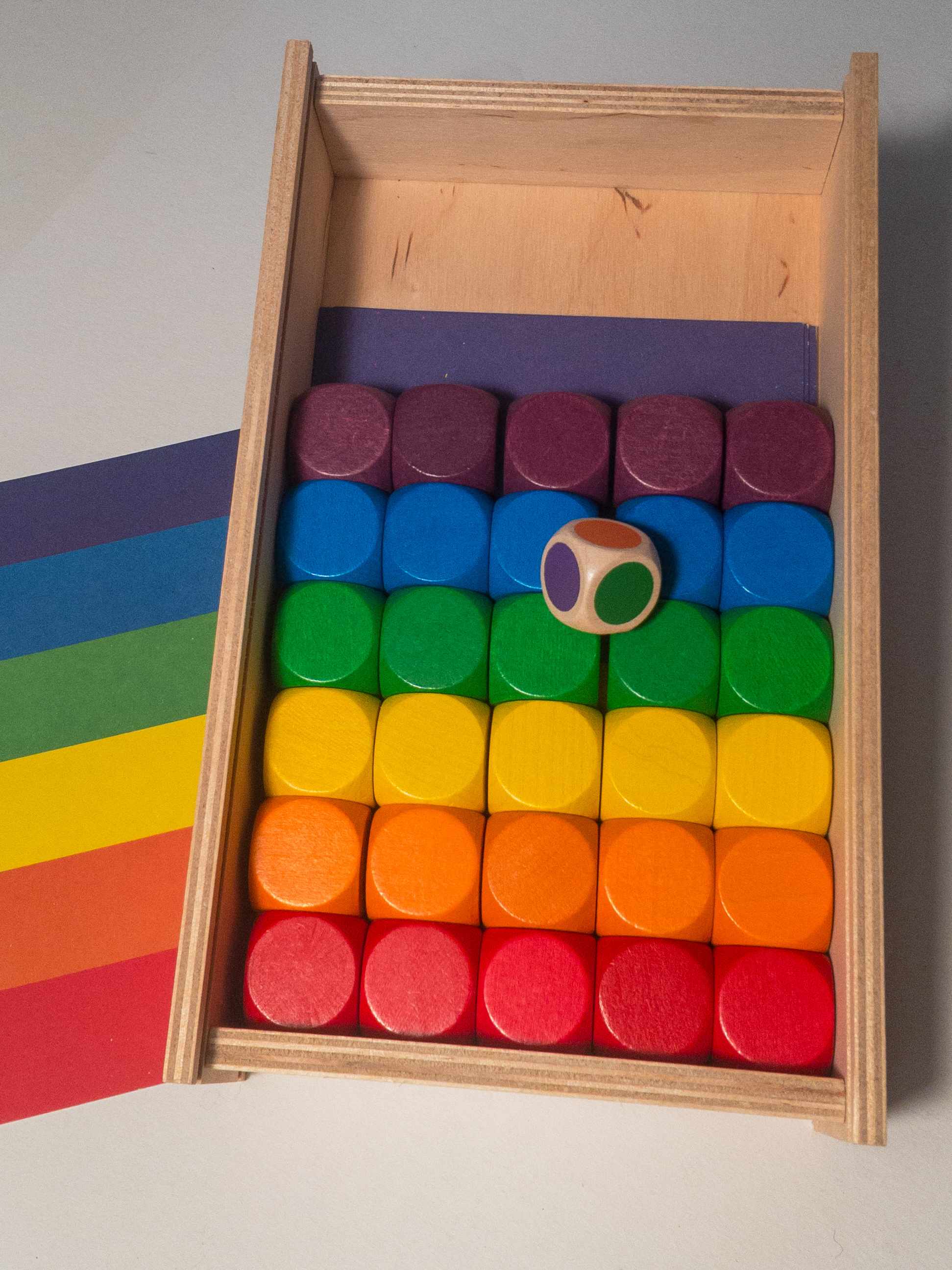 Regenbogenwürfelei  25 mm  Einfache Farbwürfel ohne Zahlen